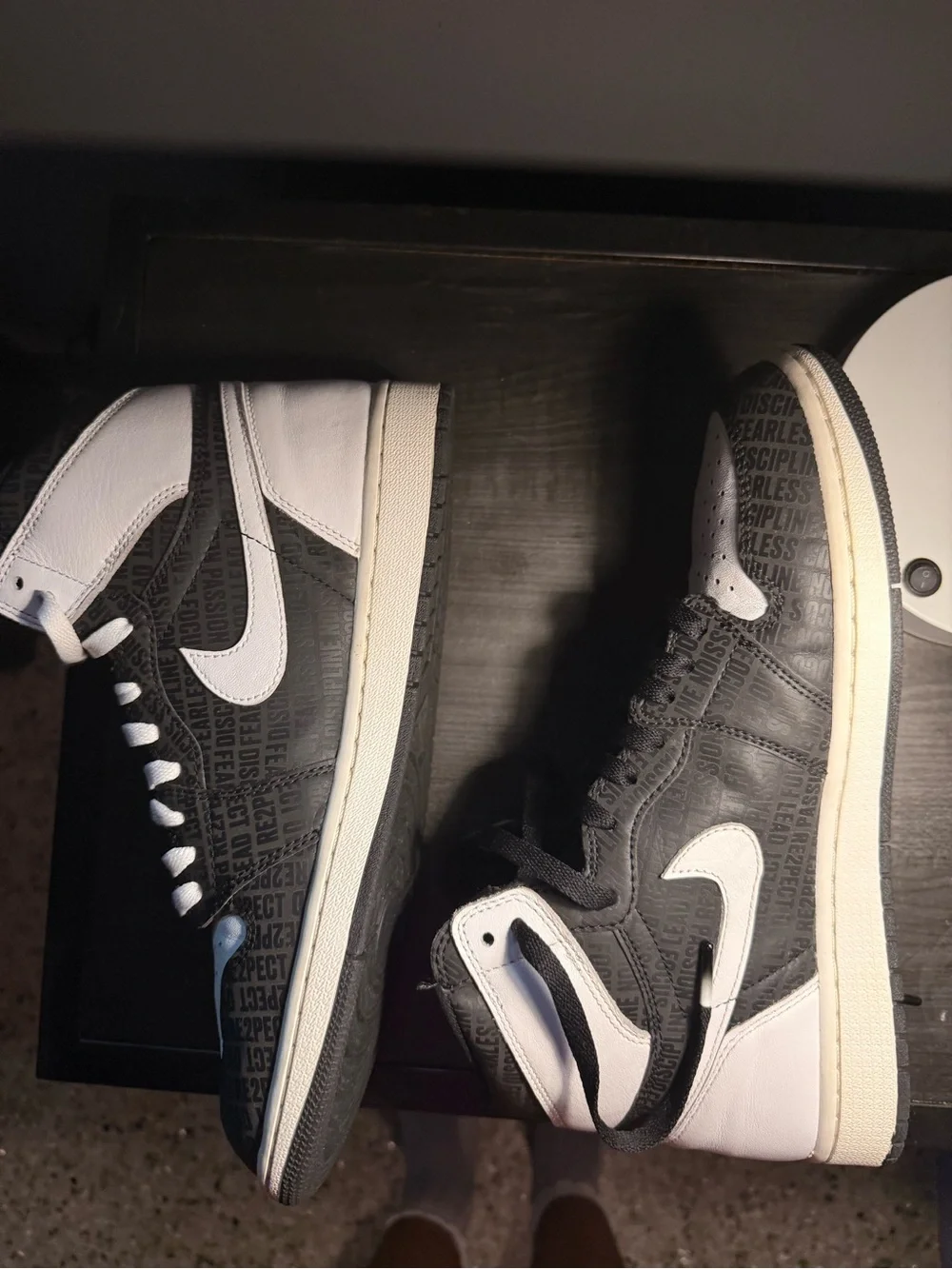 Air Jordan 1 Retro High OG 'RE2PECT' M 12 new